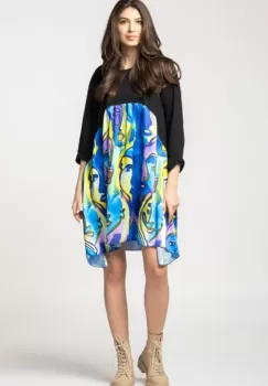 Rochie trendy cu imprimeu chipuri predominant albastru electric, din bumbac imagine