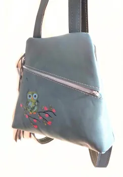 Rucsac albastru din piele naturala cu bufnita pictata imagine