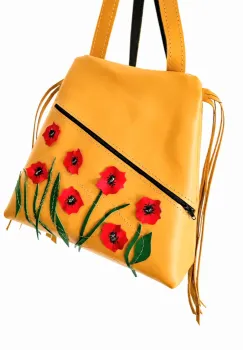 Rucsac galben din piele naturala ,lucrat manual ,cu camp de maci ,unicat imagine