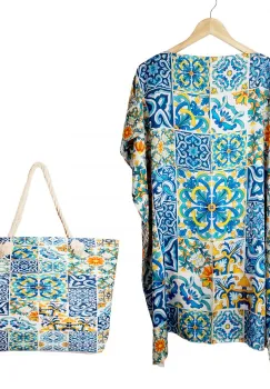 Set rochie tip poncho din matase si geanta mare de vara cu model marocan in culori vibrante predominant albastru imagine