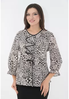 Bluza eleganta crem cu volan la decolteu si print floral negru imagine