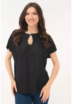 Bluza neagra cu dantela si decupaj la decolteu imagine