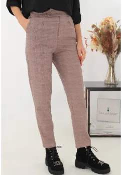 Pantaloni office bej cu model in carouri maro imagine