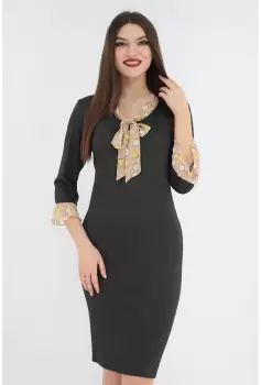 Rochie antracit cu volane la mansete si esarfa crem cu buline imagine