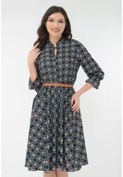 Rochie clos bleumarin cu o curea caramizie in talie imagine