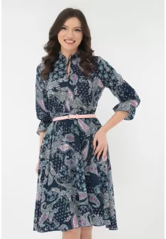 Rochie clos bleumarin cu o curea roz in talie imagine