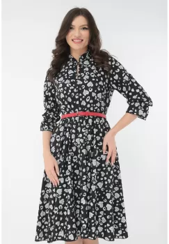Rochie clos neagra cu animal print si cu o curea rosie in talie imagine