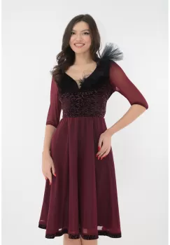 Rochie eleganta clos din catifea bordo imagine