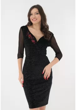 Rochie eleganta din catifea neagra cu broderie bordo imagine