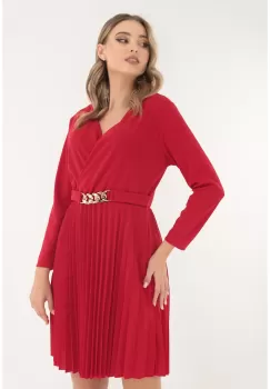 Rochie rosie cu fusta plisata si accesoriu auriu imagine