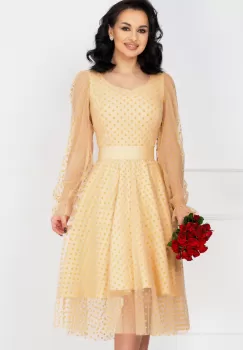 Rochie de ocazie crem acoperita de tulle cu buline imagine