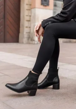 Botine cu toc Domenica negre imagine